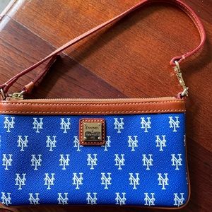Dooney & Bourke wristlet